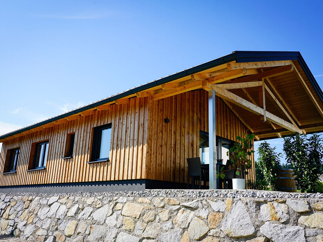 Zimmerei Huemer - Gartenhaus und Poolhaus